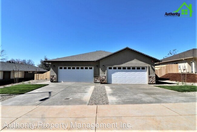 Foto del edificio - 2538 Rainbow Ln