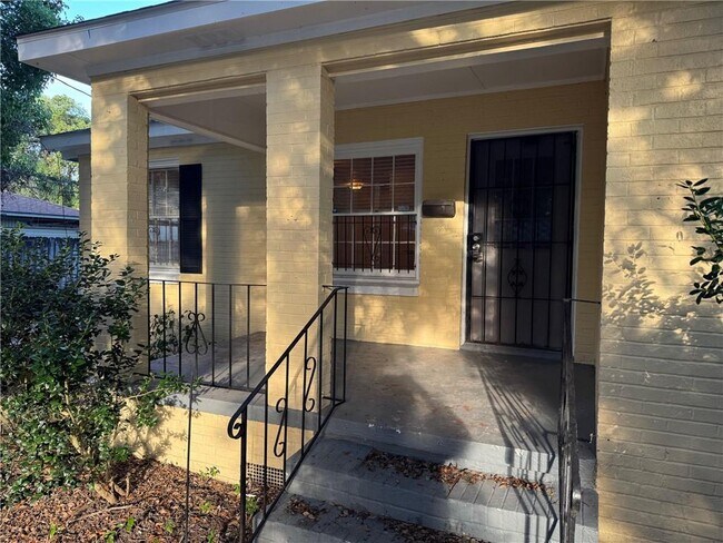 Foto del edificio - 35 E Chadwick Dr