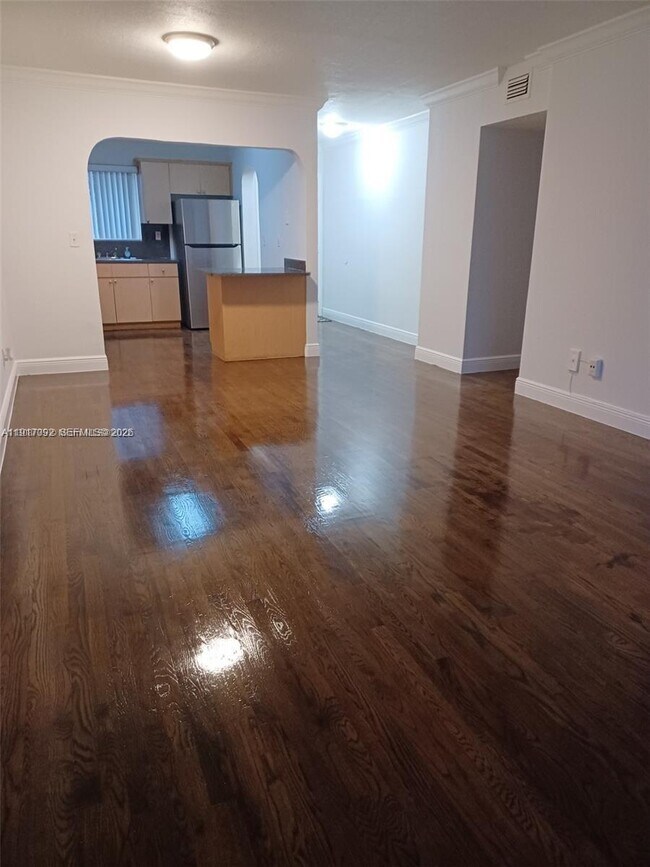 Foto del edificio - 980 NE 170th St