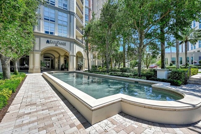 Building Photo - 550 Okeechobee Blvd