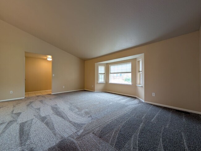 Foto del edificio - Single Story 3-Bedroom, 2-Bath Home In The...