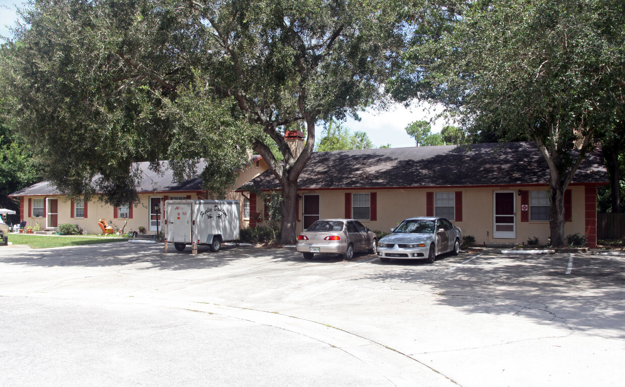 Primary Photo - Blanchard Court Apartments