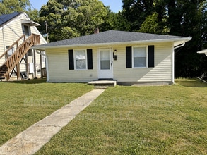 Building Photo - 1329 Marne St