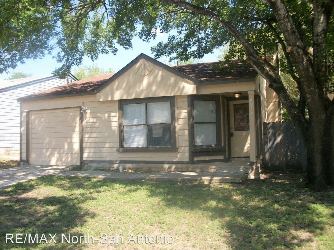 Primary Photo - 4 br, 1 bath House - 4012 Sunrise Creek