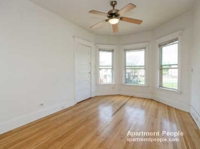 Primary Photo - 2743 W Fullerton Ave