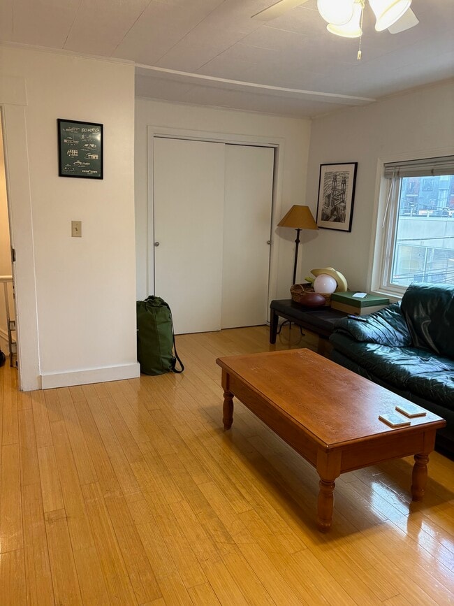 Foto del edificio - 291 Elm St