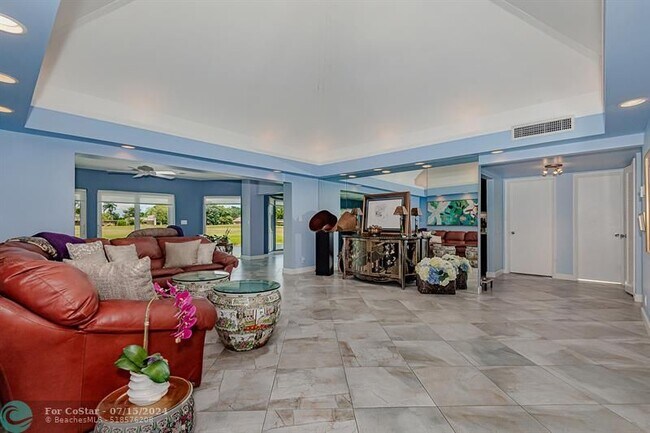 Foto del edificio - 5729 Bayberry Ln