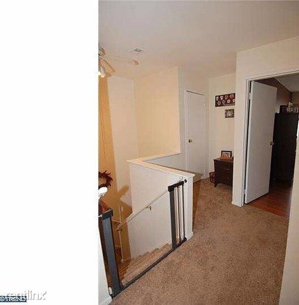 Building Photo - 1 br, 1 bath Condo - 1204 Meadowview Lane