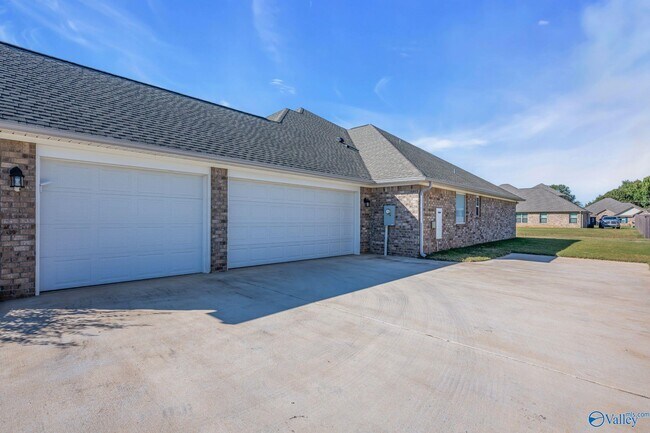 Foto del edificio - 26413 Ashland Rdg Ln