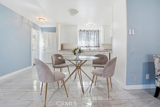 Foto del edificio - 1573 Casarin Ave