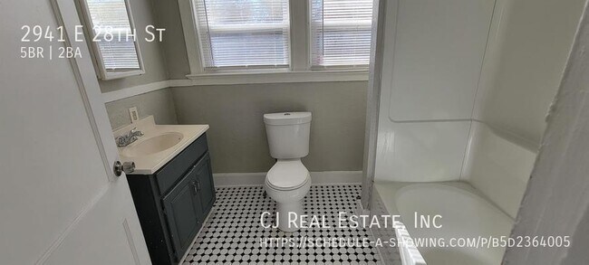 Foto del edificio - 2941 E 28th St