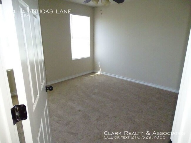 Foto del edificio - 6414 Attucks Lane, San Antonio, TX. 78238