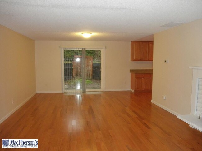 Building Photo - 3 br, 2 bath House - 2426 137th Ave SE