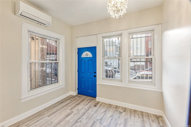 Foto del edificio - 959 E 14th St