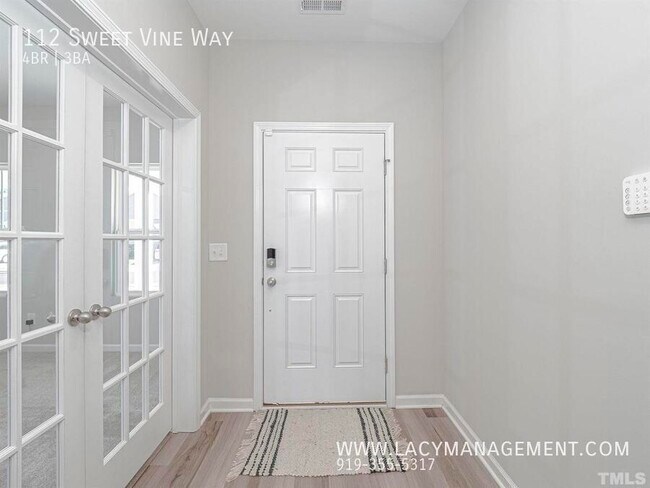 Foto del edificio - 112 Sweet Vine Wy