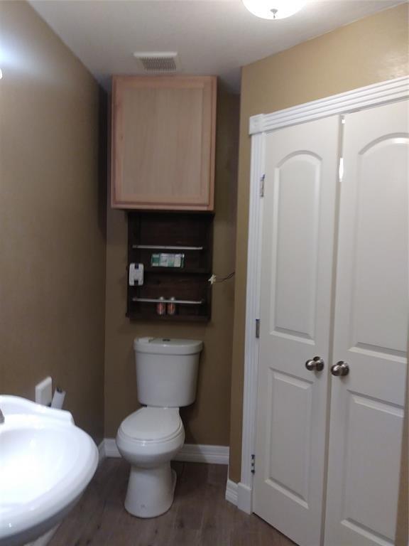 Foto del edificio - 5326 Rivergate Dr
