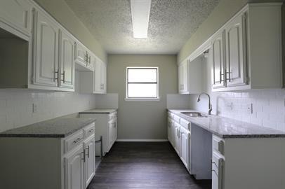 Foto del edificio - 811 Clyde St