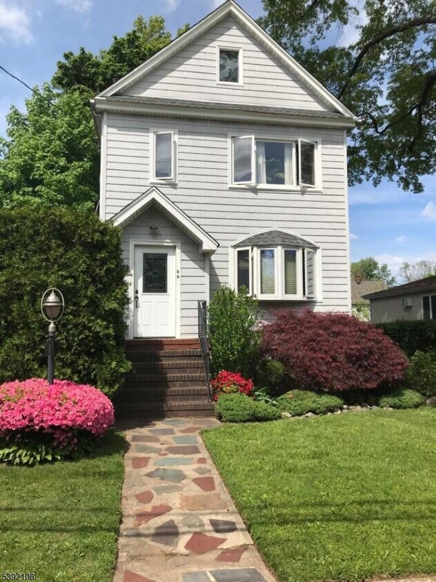 Foto principal - 116 Brinkerhoff St