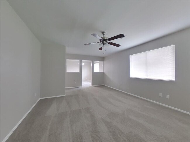 Foto del edificio - 4501 Clover St