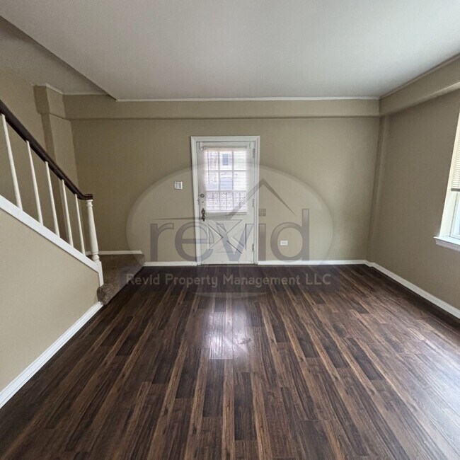 Foto del edificio - Quaint 2 Bedroom - Heart of Midtown!