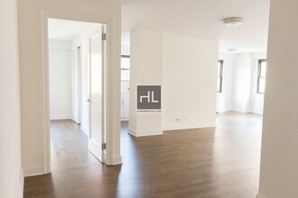 Building Photo - E 16 ST