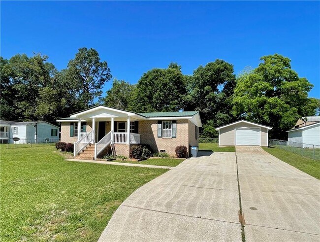 Building Photo - 3220 Odom Rd