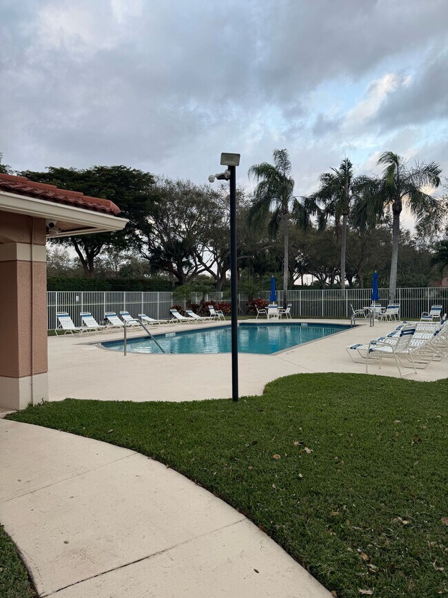 Foto del edificio - 9766 Kamena Cir