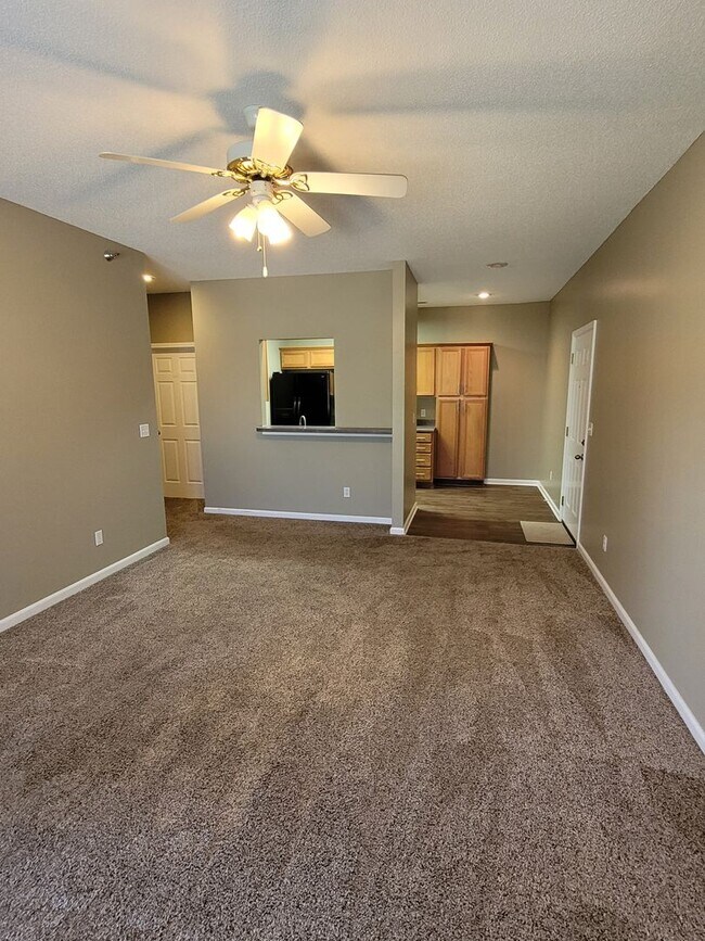 Foto del edificio - 3 Bedroom 2 Bathroom Condo-Spencer's Crest