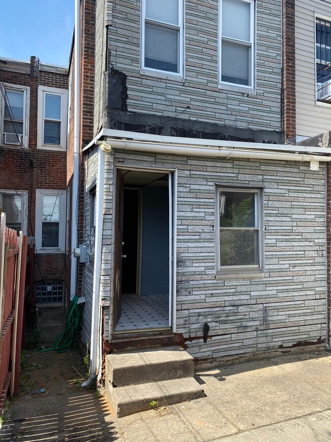 Photo - 3329 Jasper St House