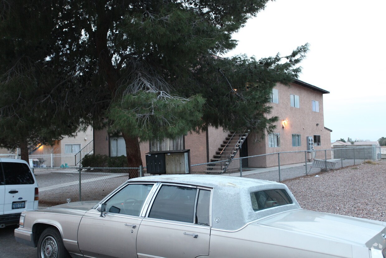 Primary Photo - 5321 Redberry St