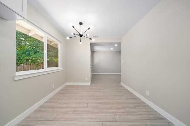 Foto del edificio - 3944 Apple Blossom Way