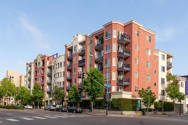 Building Photo - ***OPEN HOUSE  05/27/26 @ 2 PM*** MARINA DISTRICT HIDDEN GEM!!! STEPS FROM GASLAMP QUARTER, 2 /2,...