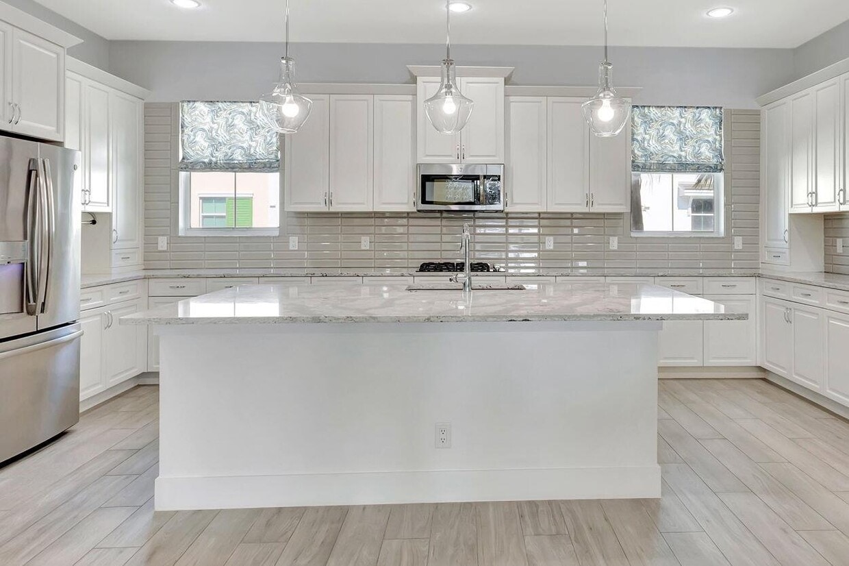 Foto principal - 13390 Alton Rd