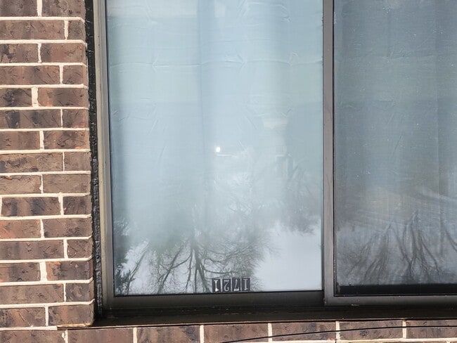 Building Photo - 1721 S Washington St