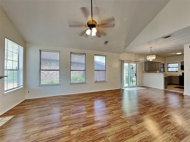 Building Photo - 1012 Garden Trail