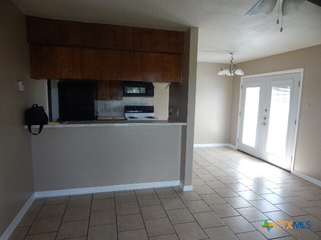 Building Photo - 1310 Covey Ln