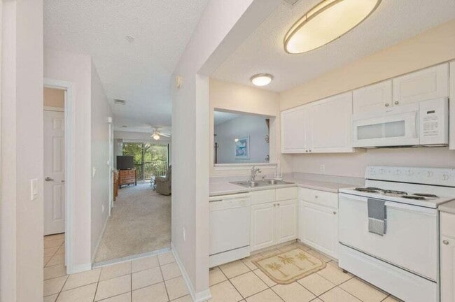 Building Photo - 4276 Calinda Ln
