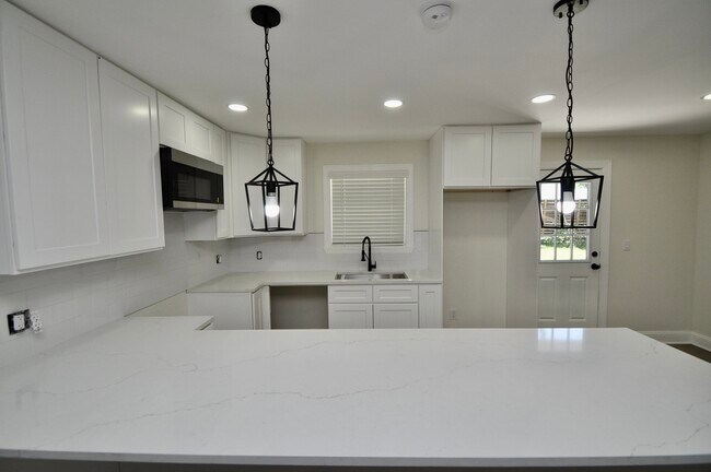 Foto del edificio - 7634 Wynlea St