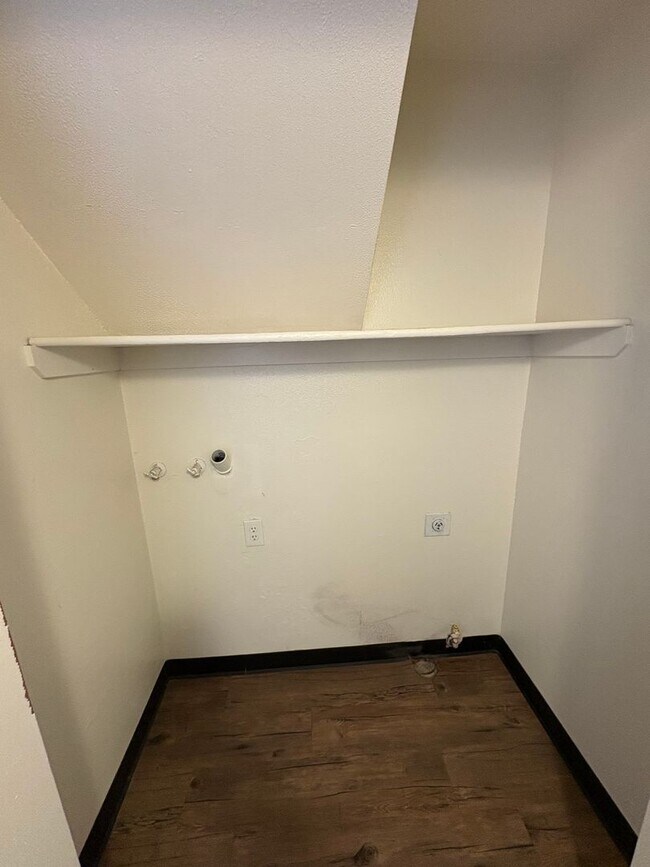Foto del edificio - 3 Bedroom Home located in Westgate Neighborhood!