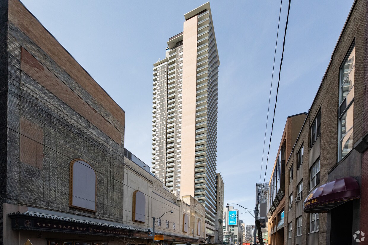 Photo du bâtiment - Velocity at the Square