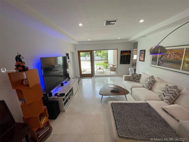Foto del edificio - 50 SW 30th Rd