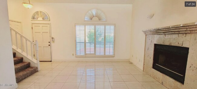 Foto del edificio - 1158 Hunters Ridge Pl