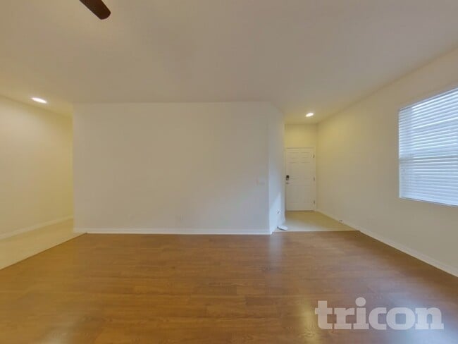 Building Photo - 697 Preakness Cir