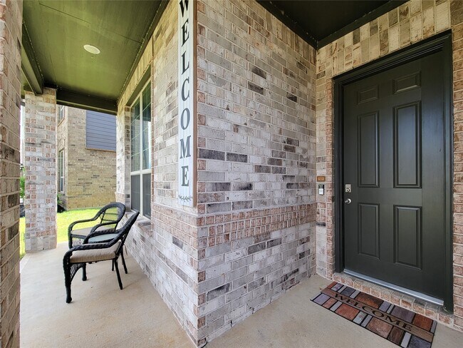 Foto del edificio - 6322 Cambrai Wood Ln