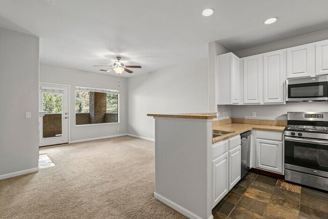 Building Photo - Tanamera Resort Condo - Garage/Washer/Drye...