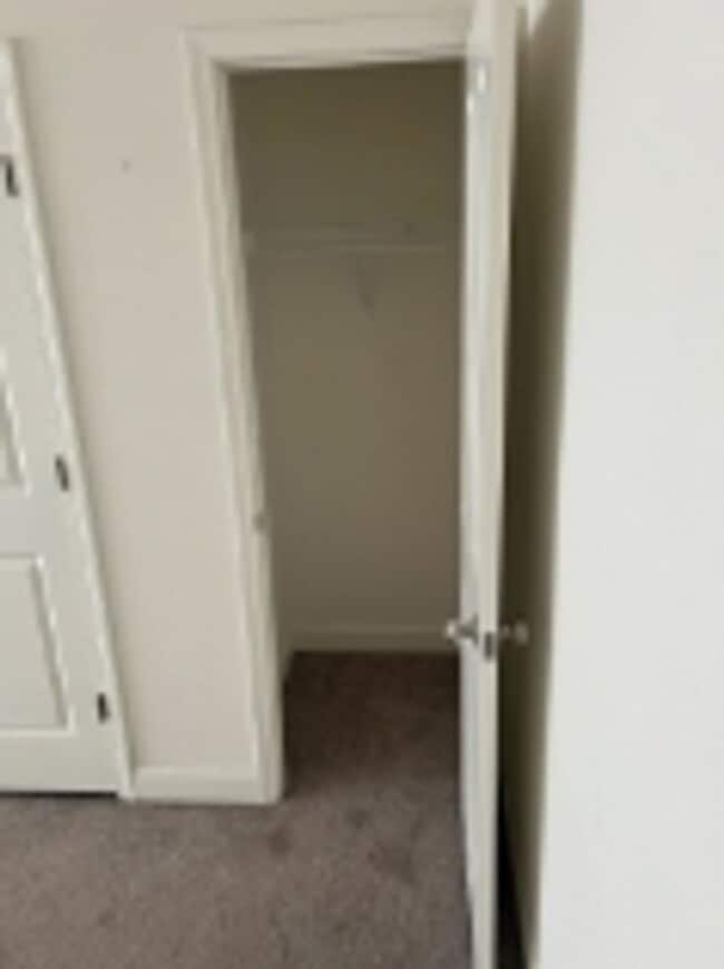 Foto del edificio - 1047 Broadway