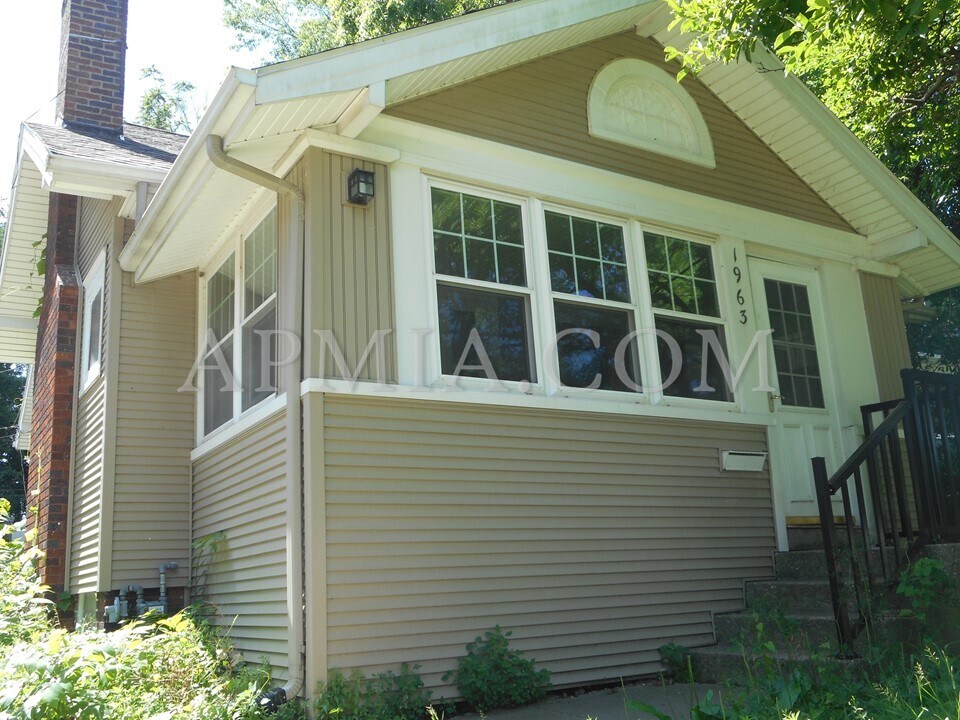 1963 B Ave NE, Cedar Rapids, IA 52402 House Rental in Cedar Rapids