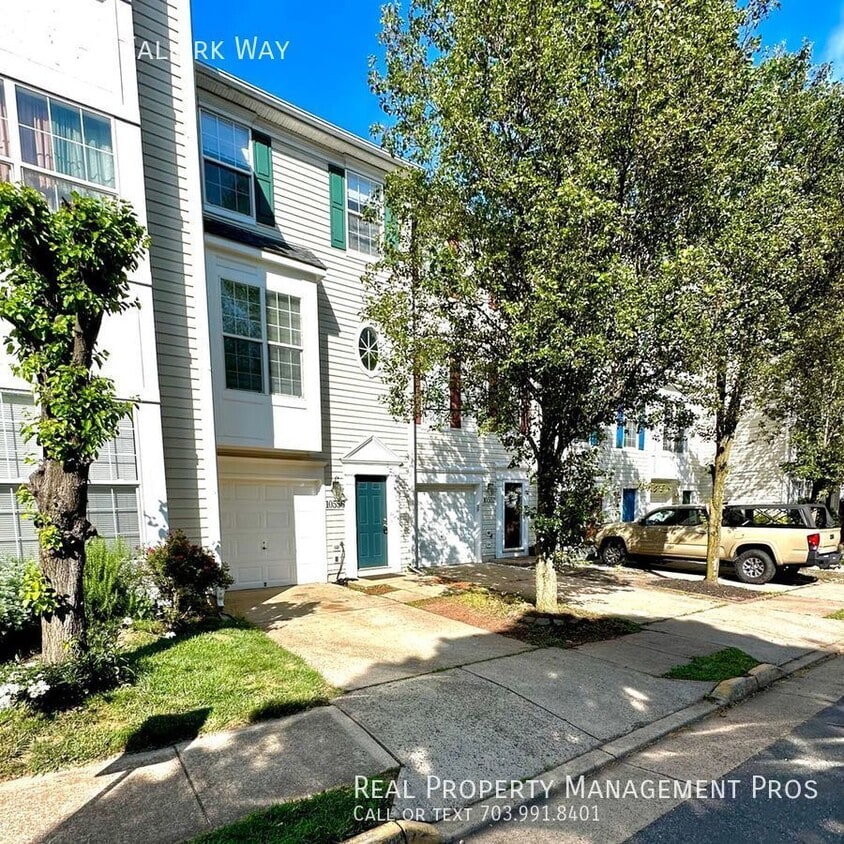 Primary Photo - 2 Bedroom Townhome near I-66!