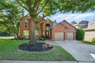 Building Photo - 1020 Glen Chester Dr
