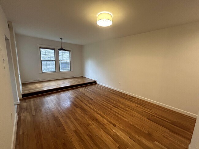 Foto del edificio - 422 Butternut St NW
